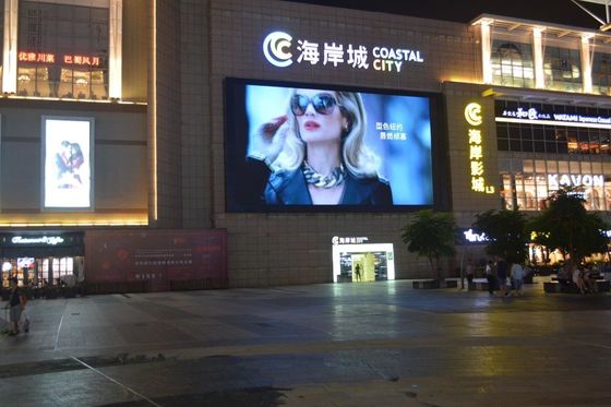 中国 屋内LEDのビデオ壁パネル、継ぎ目が無いLEDの段階スクリーンの使用料600cd/㎡ サプライヤー