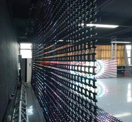 段階LEDの網目スクリーンの壁の網の点フル カラーの適用範囲が広い50m x 50m、黒い色、PE材料