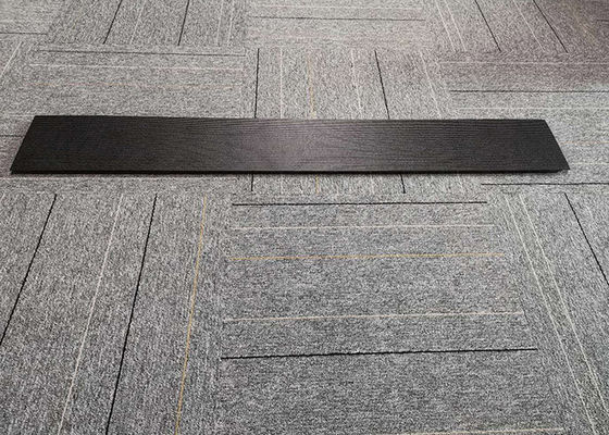 P2適用範囲が広いビデオ広告の屋内導かれたスクリーンは統合されたシリンダー表示を曲げま軽く、薄いモジュールを形作ります