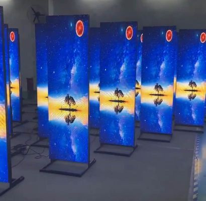 ポスター媒体760mmX1920mm 3mm屋内フル カラーのLED表示