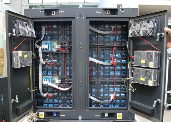 P8屋外の固定設置掲示板のデジタル フル カラーのLED表示スクリーン