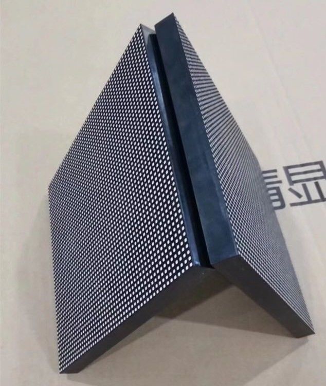 SMD2121ビデオのための屋外のフル カラーのLED表示3mmピクセル ピッチは広告を囲みます